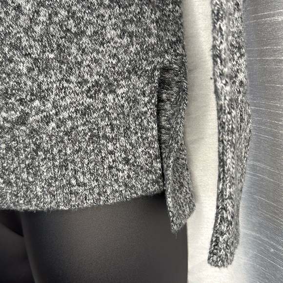 American Eagle Outfitters Women’s Small Acrylic Blend Stretch Boat Neck Sweater - Picture 4 of 8